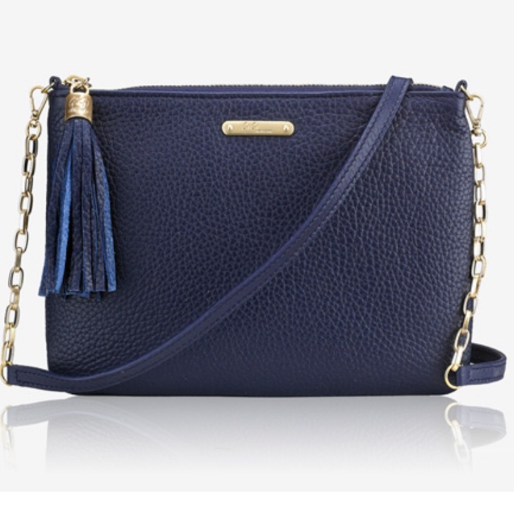 CONVERTIBLE CROSSBODY
Navy Pebble Grain Leather